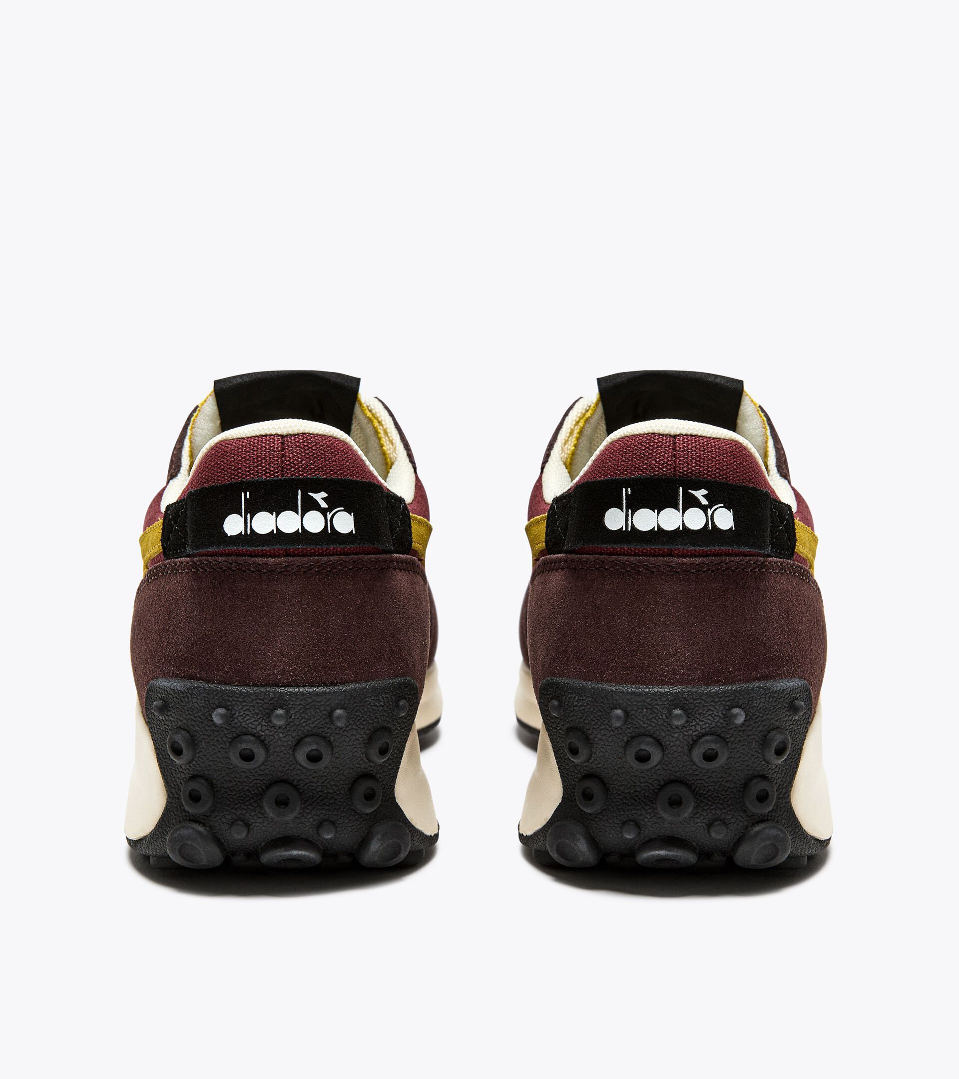 Zapatilla deportiva - Gender neutral RACE SUEDE SW SEAL BROWN/CINNAMON - Diadora