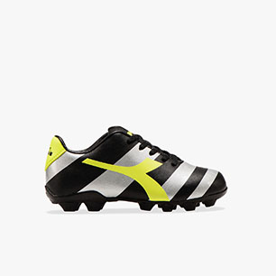 boys soccer shoes