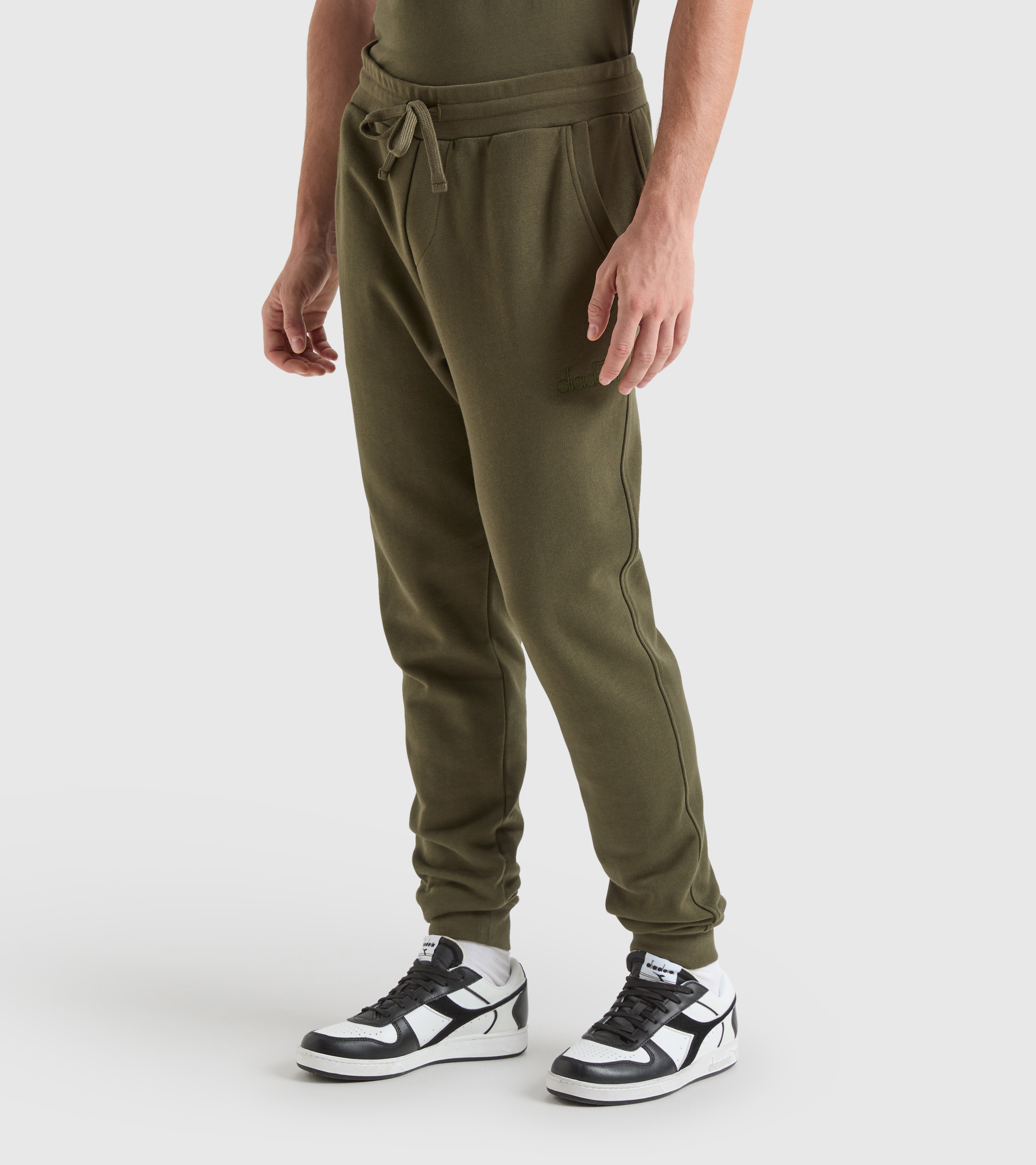 L. JOGGER PANT MII Pantalón deportivo de algodón - Mujer - Tienda en línea  Diadora US